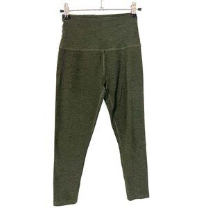 Beyond Yoga Olive Green Spacedye Cropped Leggings Workout Size XS